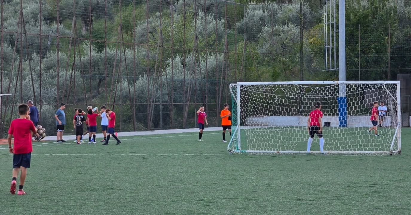 PROSEGUONO A PIENO RITMO GLI ALLENAMENTI DELLA NOSTRA SCUOLA CALCIO! ❤️💙