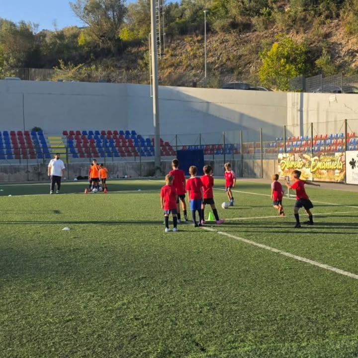 IL FUTURO COMINCIA SUL CAMPO 🔴🔵