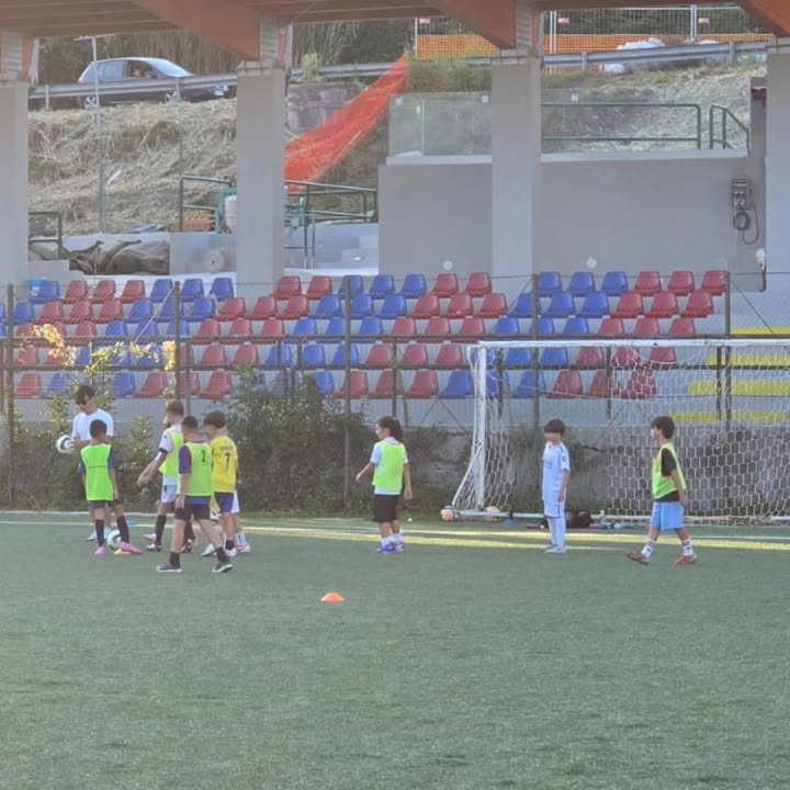 IL FUTURO COMINCIA SUL CAMPO 🔴🔵