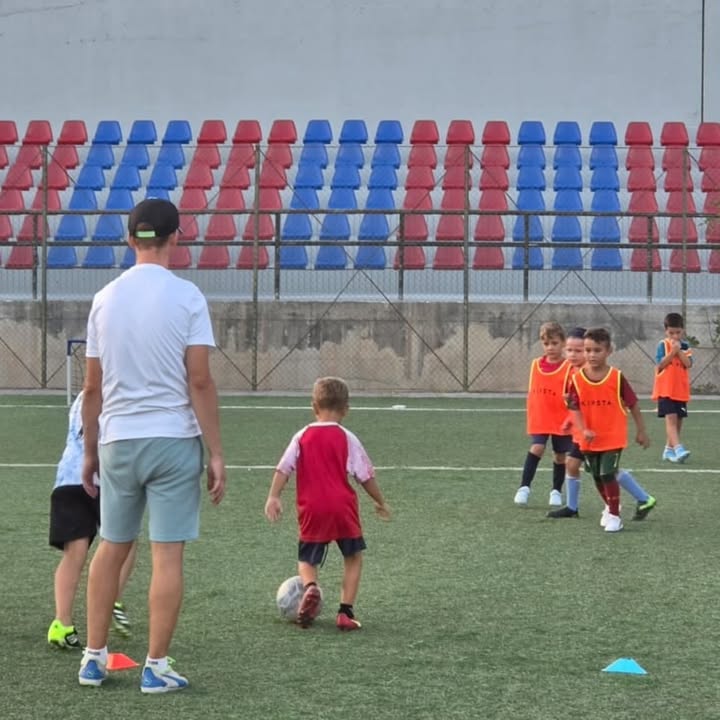LA PASSIONE NON SI FERMA! 🔴🔵