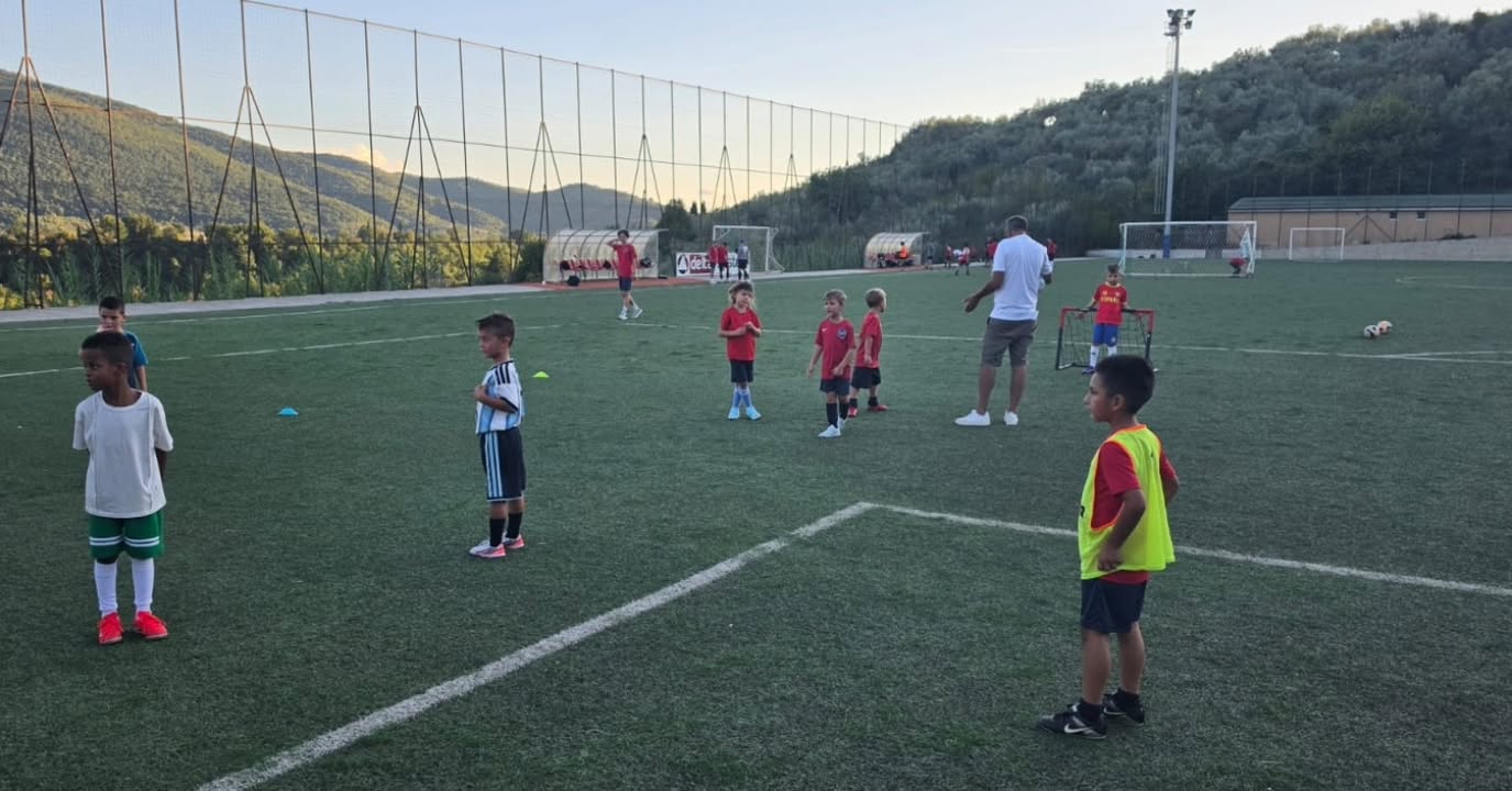 PROSEGUONO A PIENO RITMO GLI ALLENAMENTI DELLA NOSTRA SCUOLA CALCIO! ❤️💙