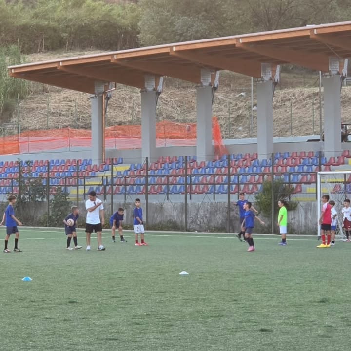 LA PASSIONE NON SI FERMA! 🔴🔵